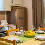 Villa Romantic Beni With Jacuzzi By Guide *