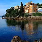 Romantic Beni With Jacuzzi By Guide